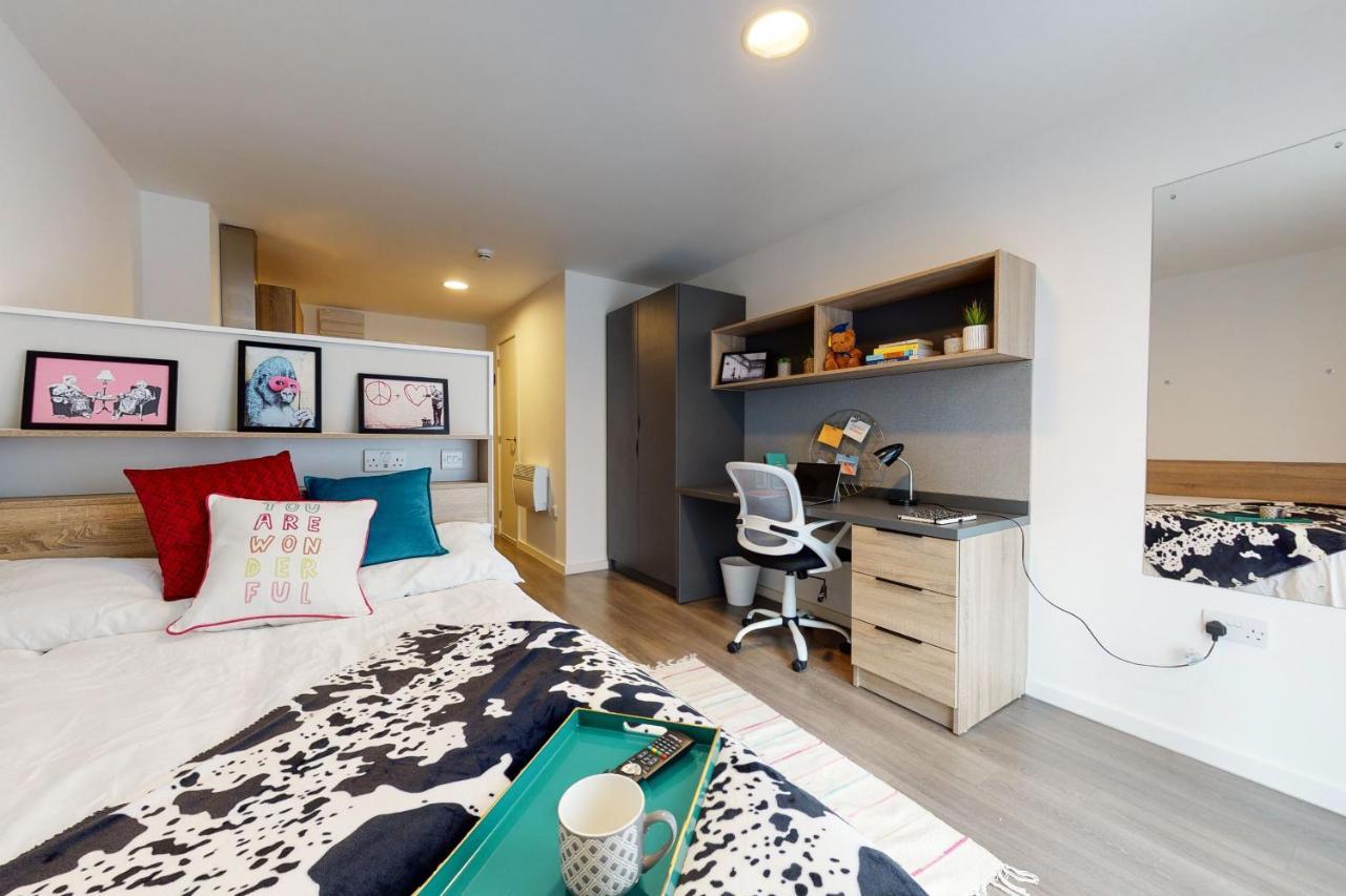 Private Bedrooms With Shared Kitchen, Studios And Apartments At Canvas Glasgow Near The City Centre For Students Only Exterior foto